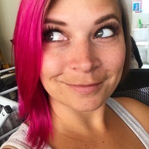 Meet your Posher, Macy